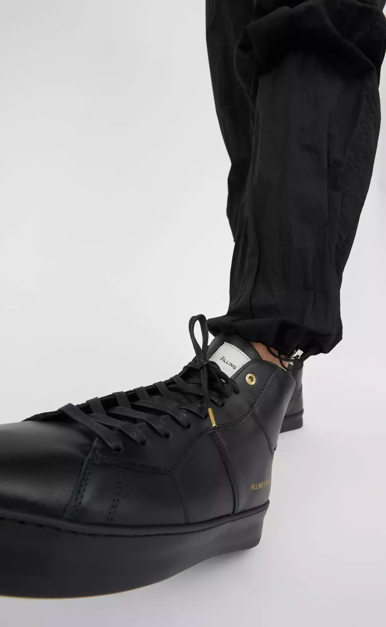 on-feet-men-872013356173620_2500x.jpg