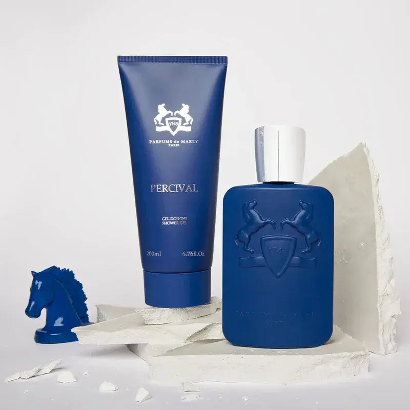 percival-shower-gel-lifestyle-2_800x.webp