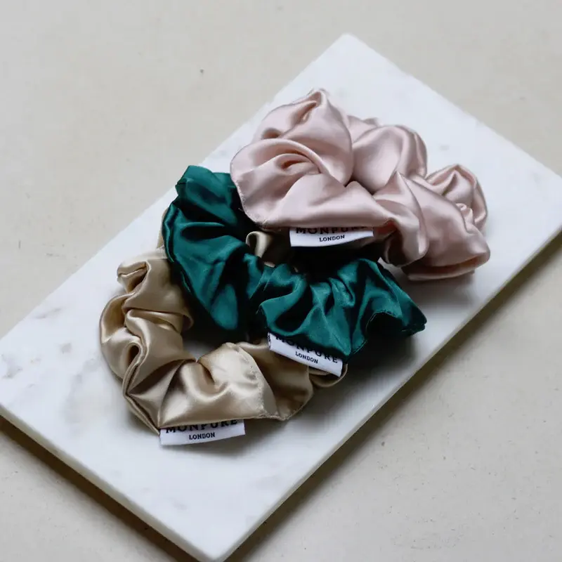 scrunchies-lifestyle_800x.webp
