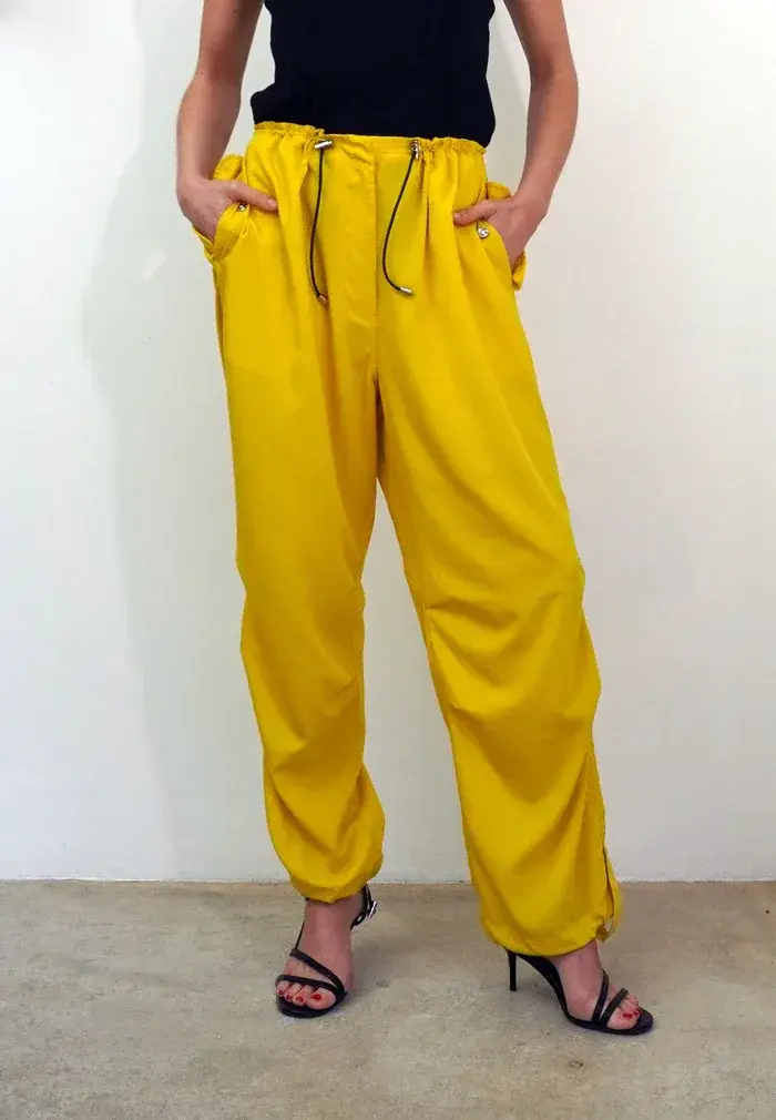 tracetrousersyellow1_700x.webp