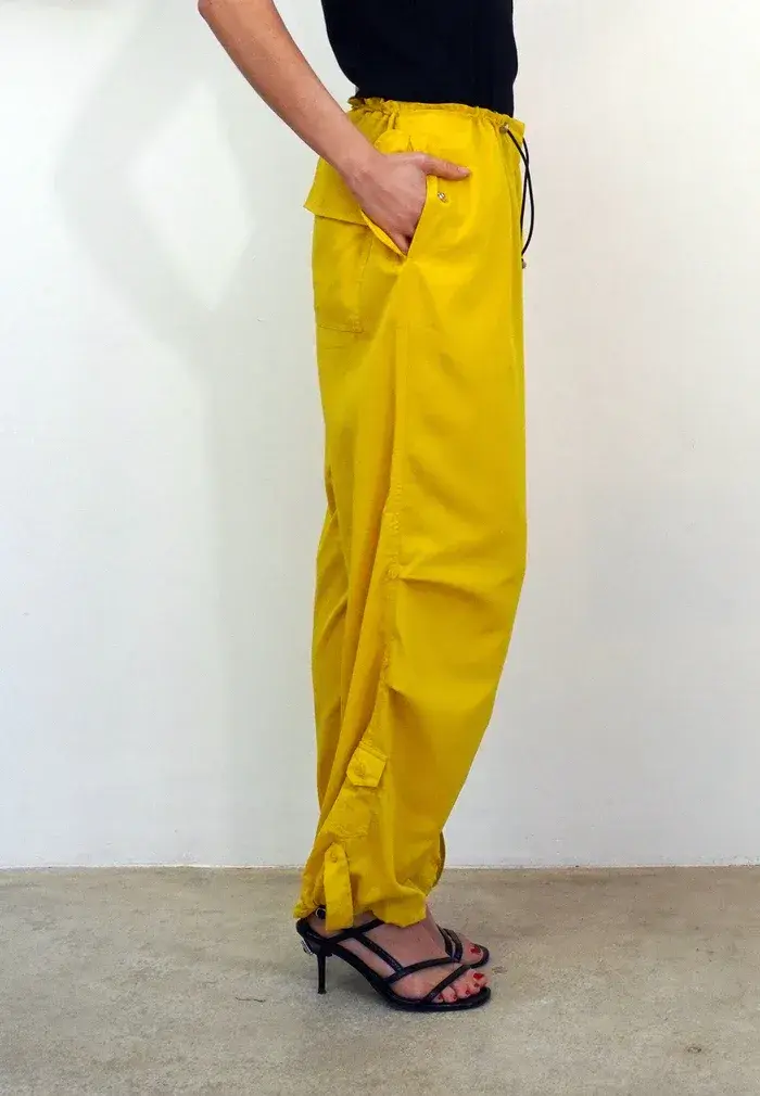 tracetrousersyellow5_700x.webp