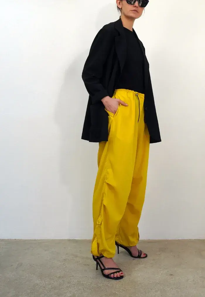 tracetrousersyellow6_700x.webp