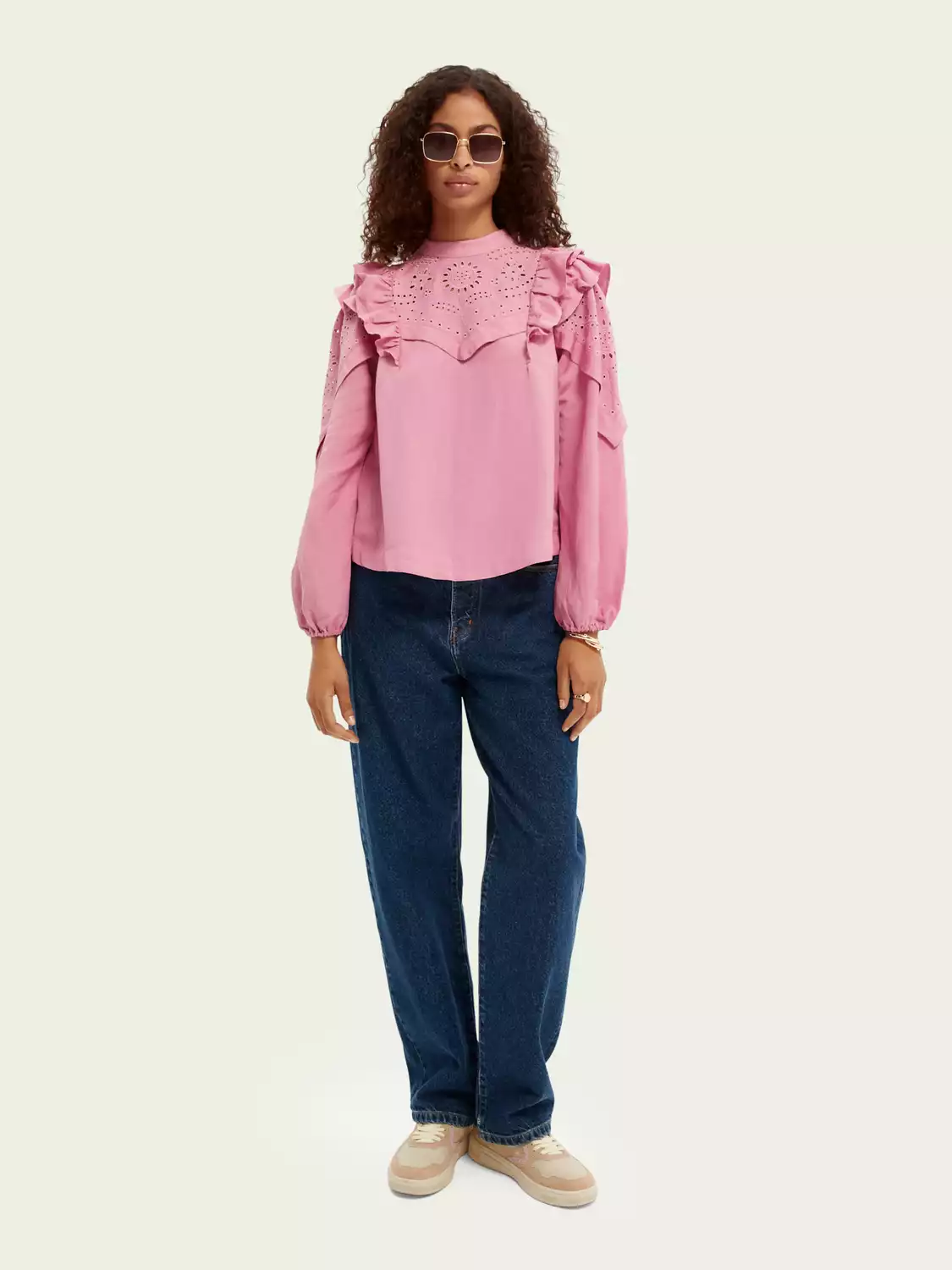 xlarge-21144394-MDL-FNT.png