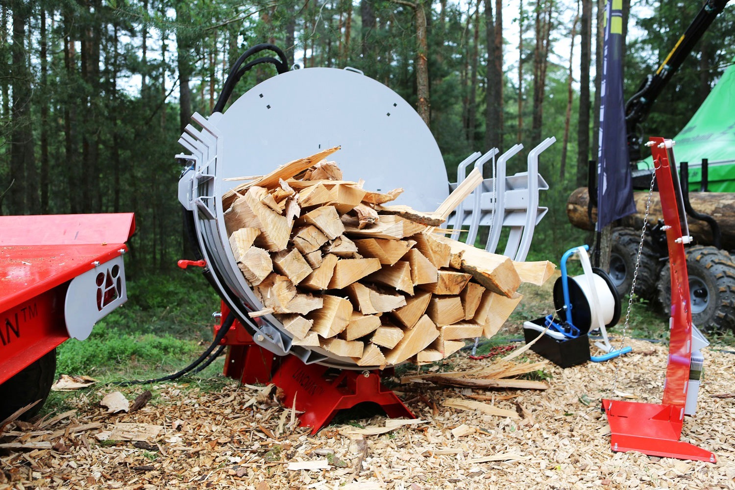 HOLZBÜNDELGERÄT